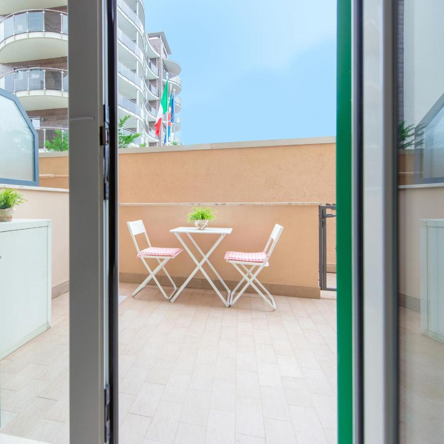 Babyaccommodation Family Comfort Pietra Ligure Exterior foto